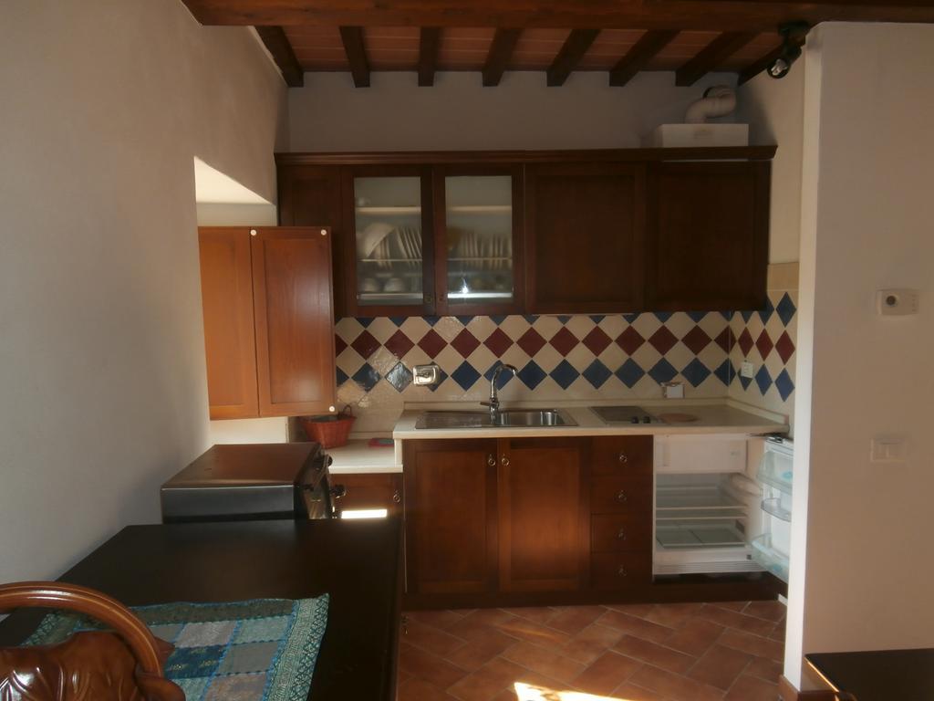 ברברינו די מוג'לו Casa Vacanze Borgo La Fratta מראה חיצוני תמונה